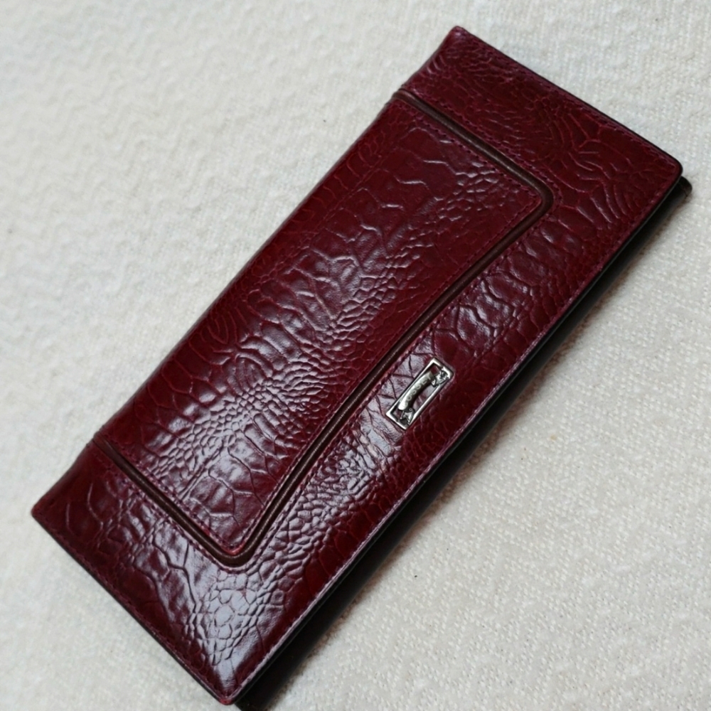 Cosset Womens Burgundy Snake Print front Dark Chocolate long Wallet. NWOT
